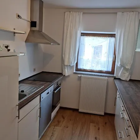 Apartament Holzkastl *